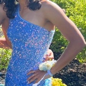 Oliviara One Shoulder Sequin Maxi Dress (Lucy in the Sky)